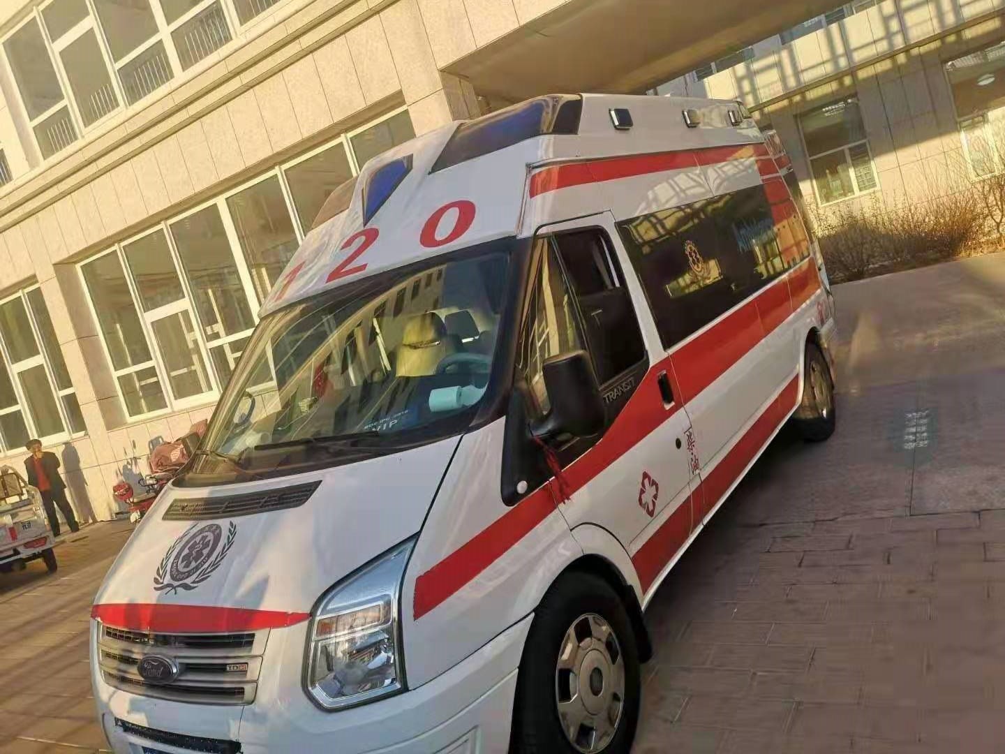 吐鲁番长途救护车出租